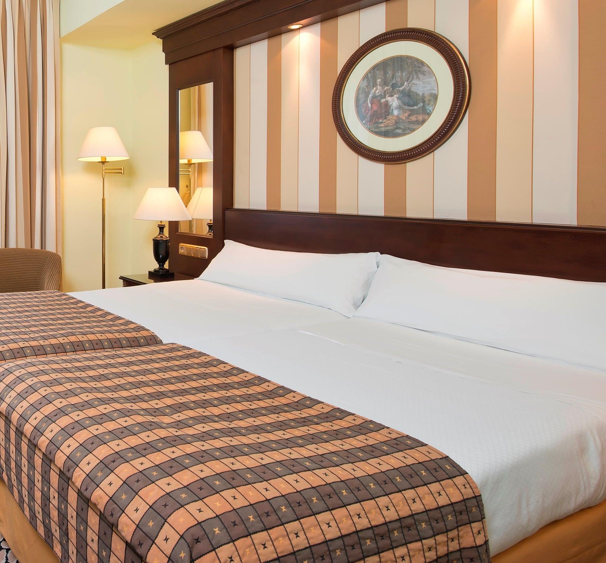 Hotel Melia Barajas Madrid Esterno foto
