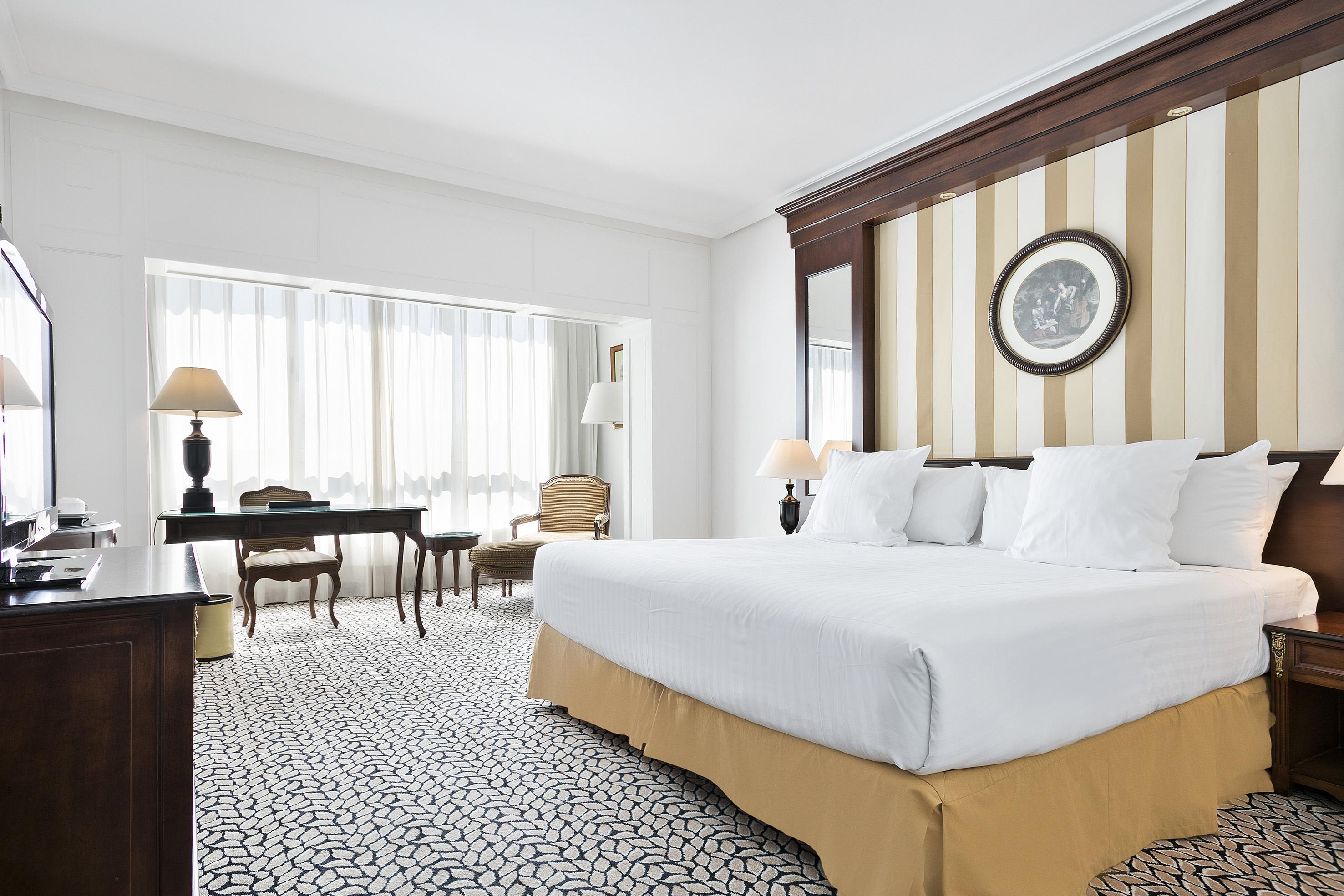 Hotel Melia Barajas Madrid Esterno foto