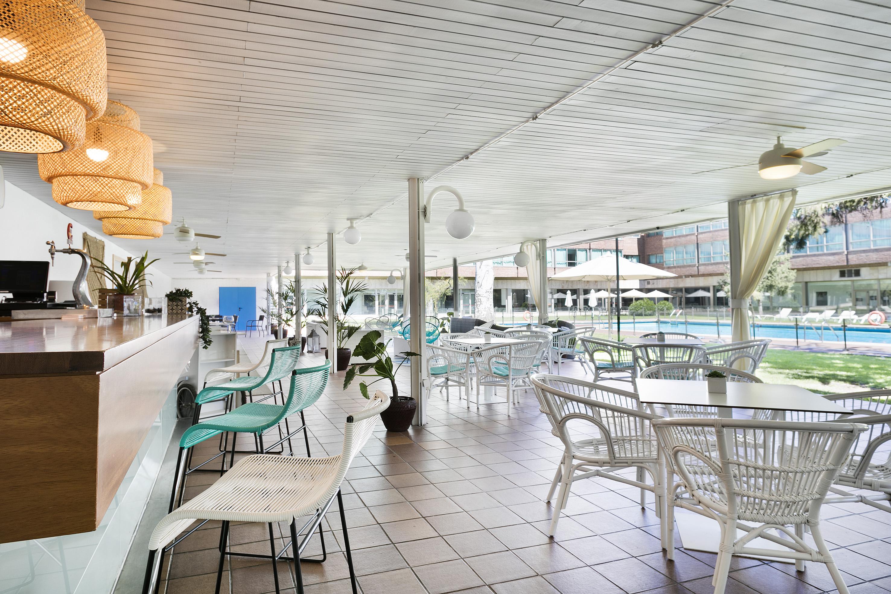 Hotel Melia Barajas Madrid Esterno foto