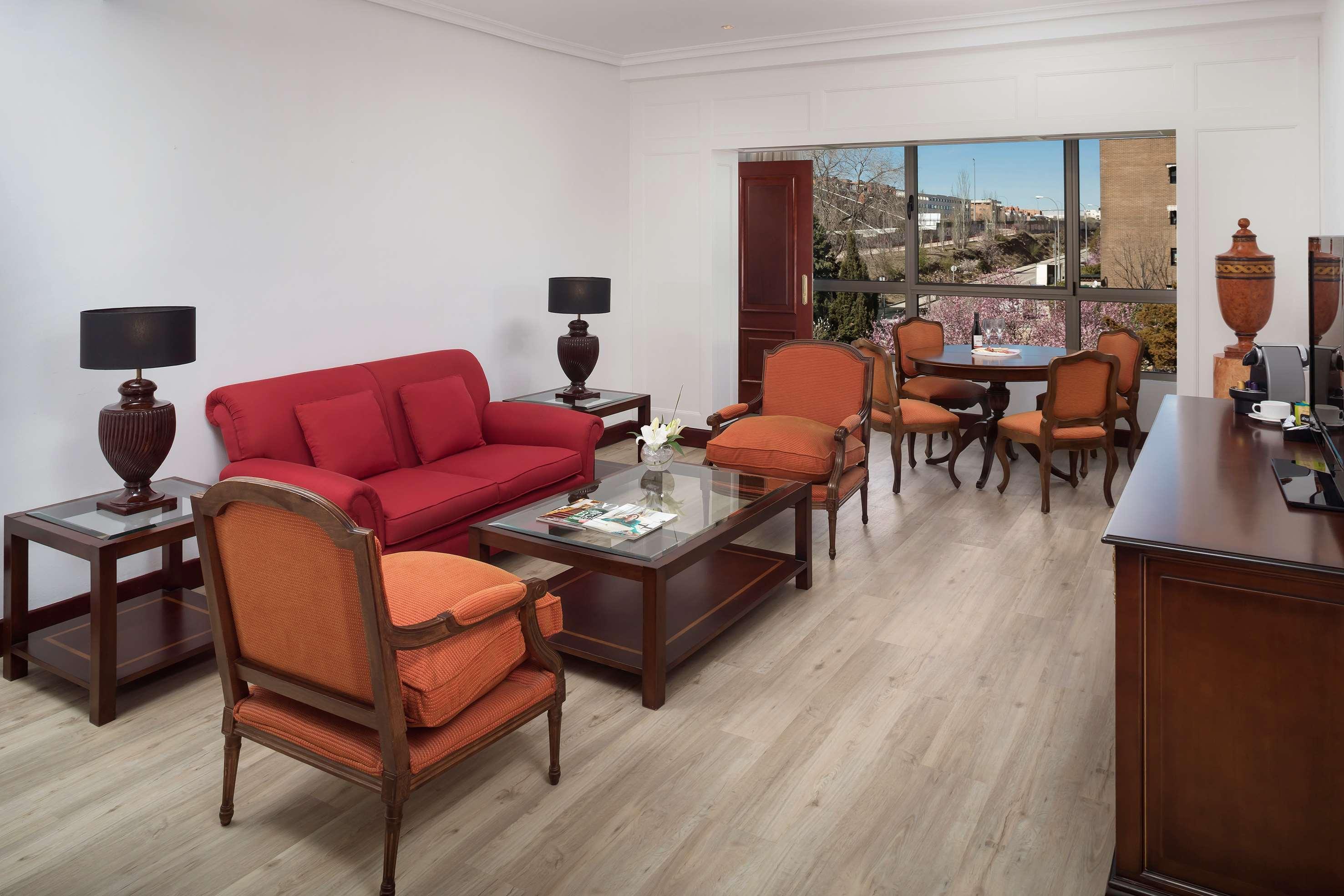 Hotel Melia Barajas Madrid Esterno foto